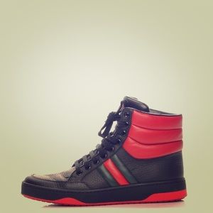 Gucci Praga Karibu LIKE NEW!!!